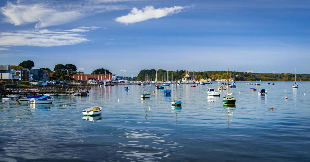 Park Lake View Poole Dış mekan fotoğraf