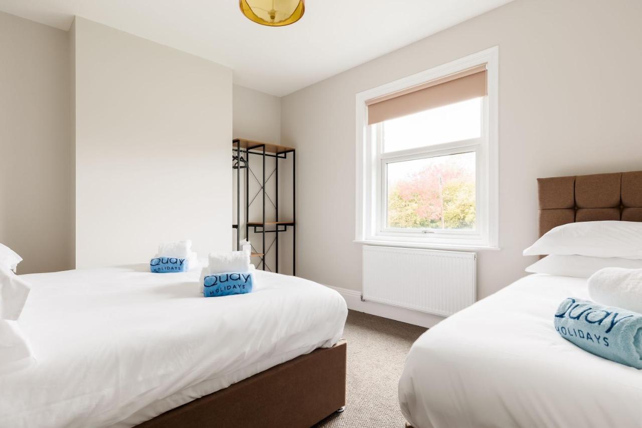 Park Lake View Poole Dış mekan fotoğraf