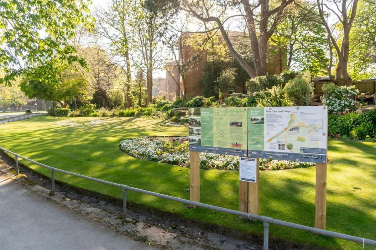 Park Lake View Poole Dış mekan fotoğraf