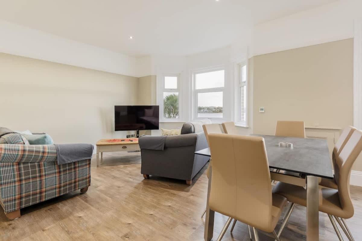 Park Lake View Poole Dış mekan fotoğraf