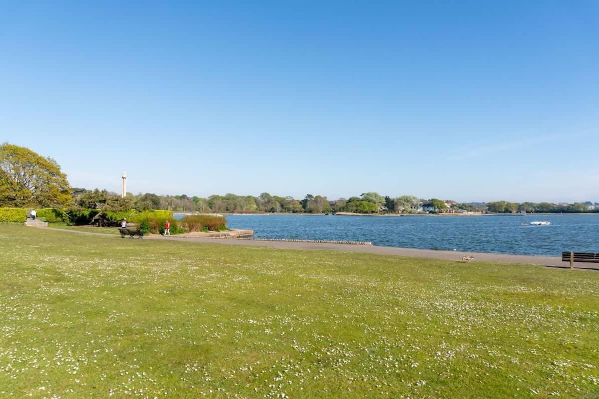 Park Lake View Poole Dış mekan fotoğraf